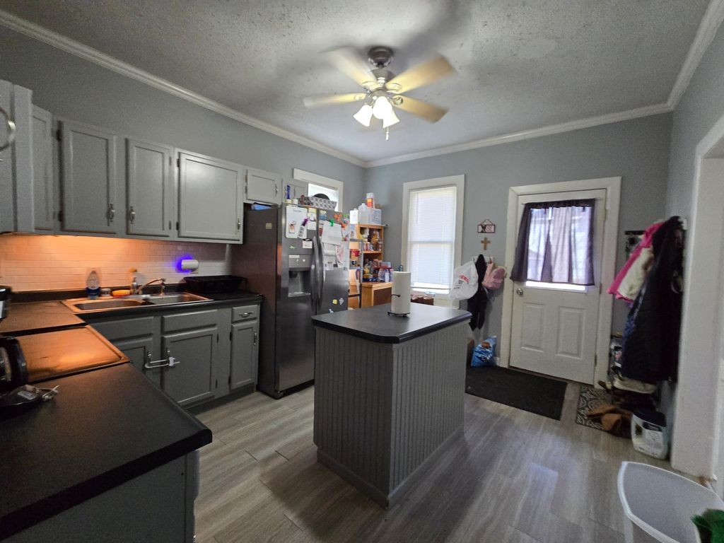 Photo of 711 3rd Avenue SE, Waseca, MN 56093 (MLS # 7059106)