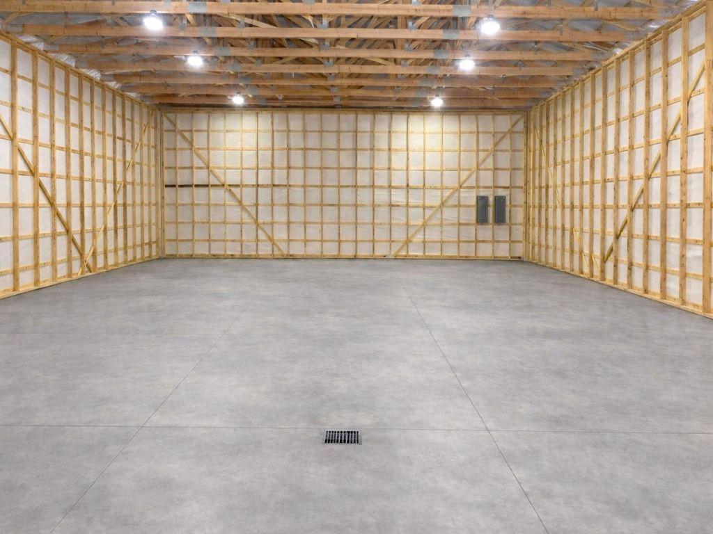 21606 Elmwood Circle