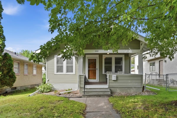 2089 RANDOLPH AVE, SAINT PAUL, MN 55105 - Image 433e41b2c06e4fbe8b7437a8d55d5fac/1435813295
