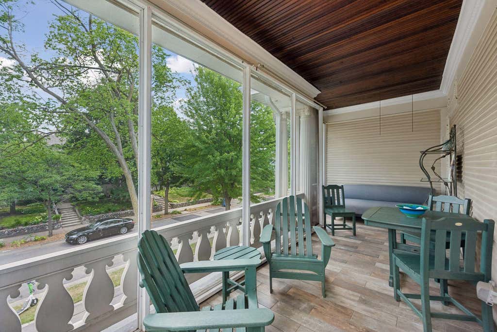 Photo of 1766 Girard Avenue S #3, Minneapolis, MN 55403 (MLS # 7120399)
