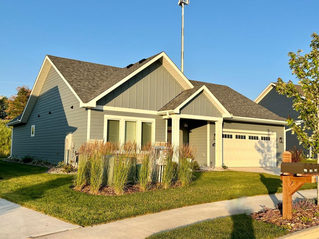 Photo of 2019 Erie Drive, Northfield, MN 55057 (MLS # 6689670)