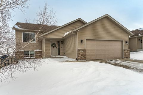 3852 46th Avenue NW Rochester MN 55901