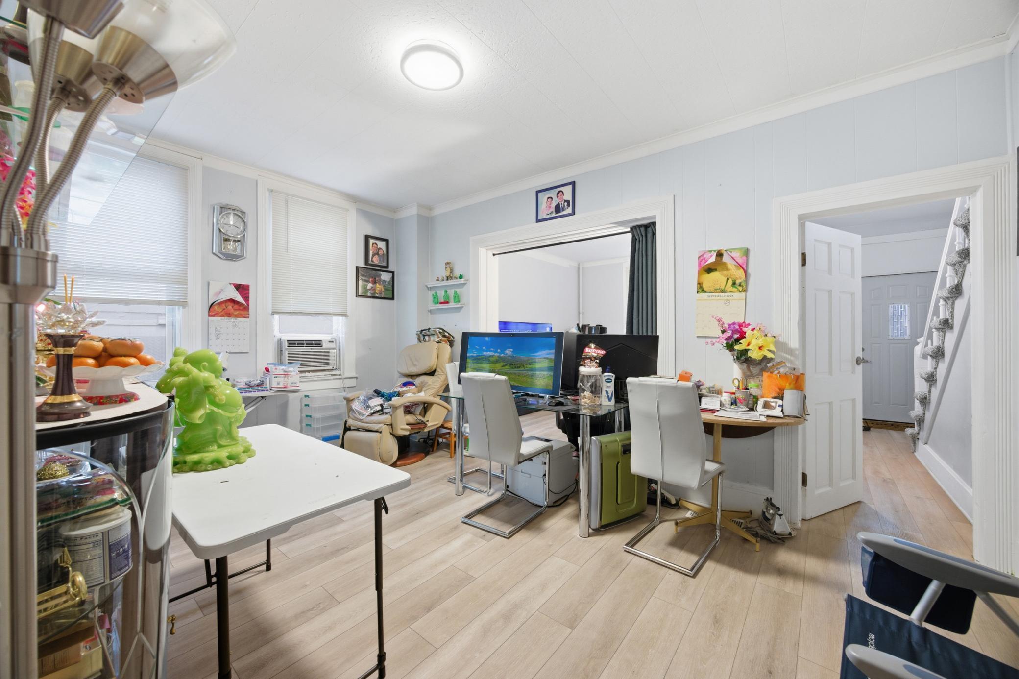 873 Sherburne Avenue