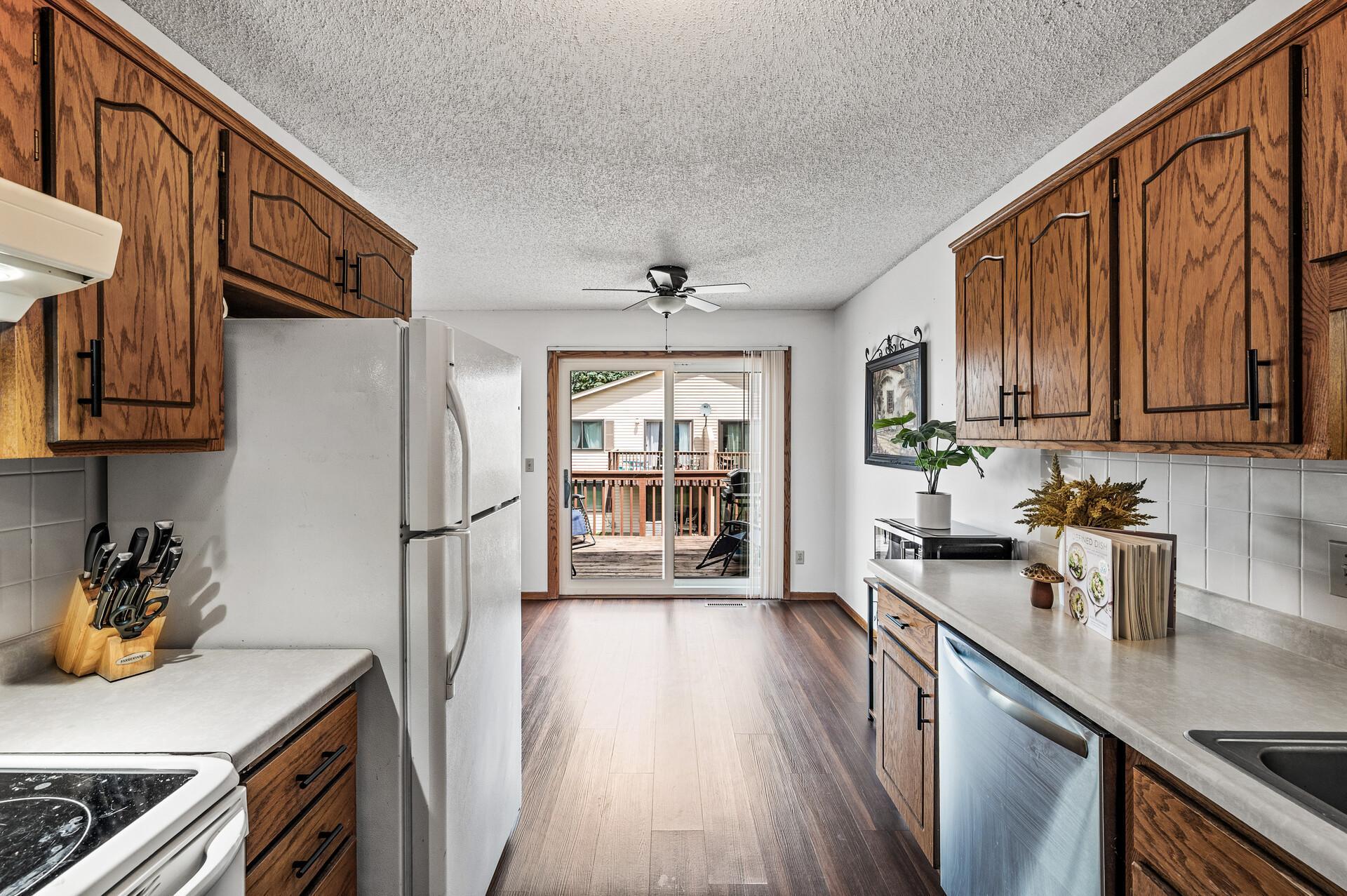 5743 Otter View Trail