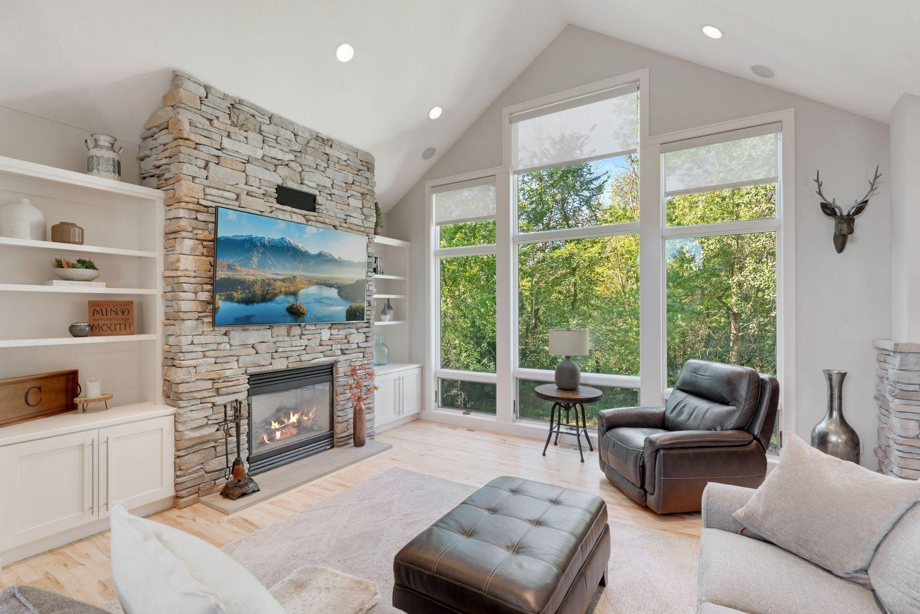23062 Woodland Ridge Drive