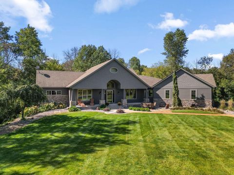 23062 Woodland Ridge Drive Lakeville MN 55044