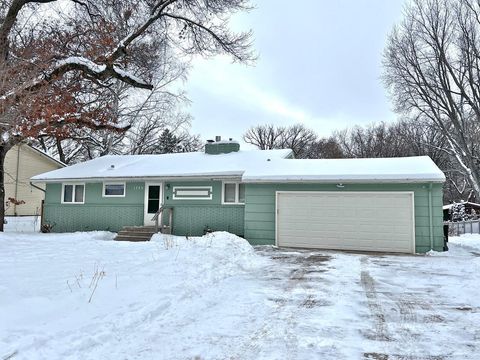 1789 Alameda Street Roseville MN 55113