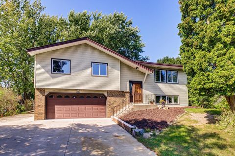 4501 Bramblewood Avenue Vadnais Heights MN 55127