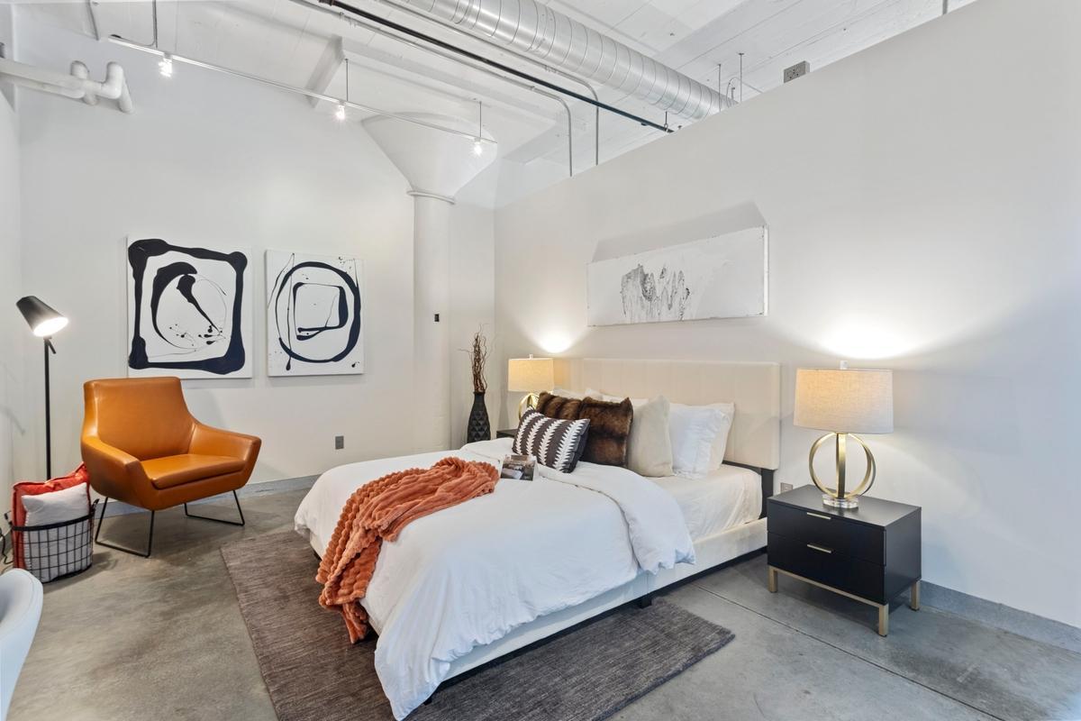 730 Stinson Boulevard 320