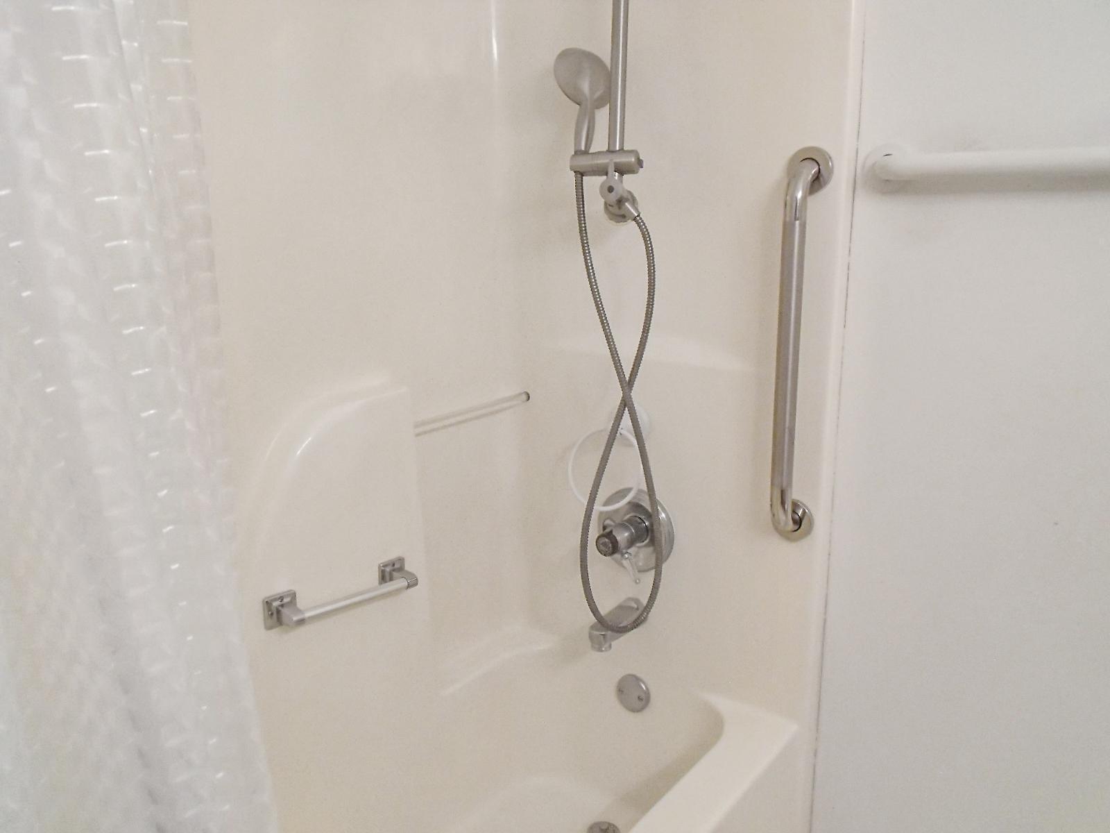 7229 Woodstock Curve