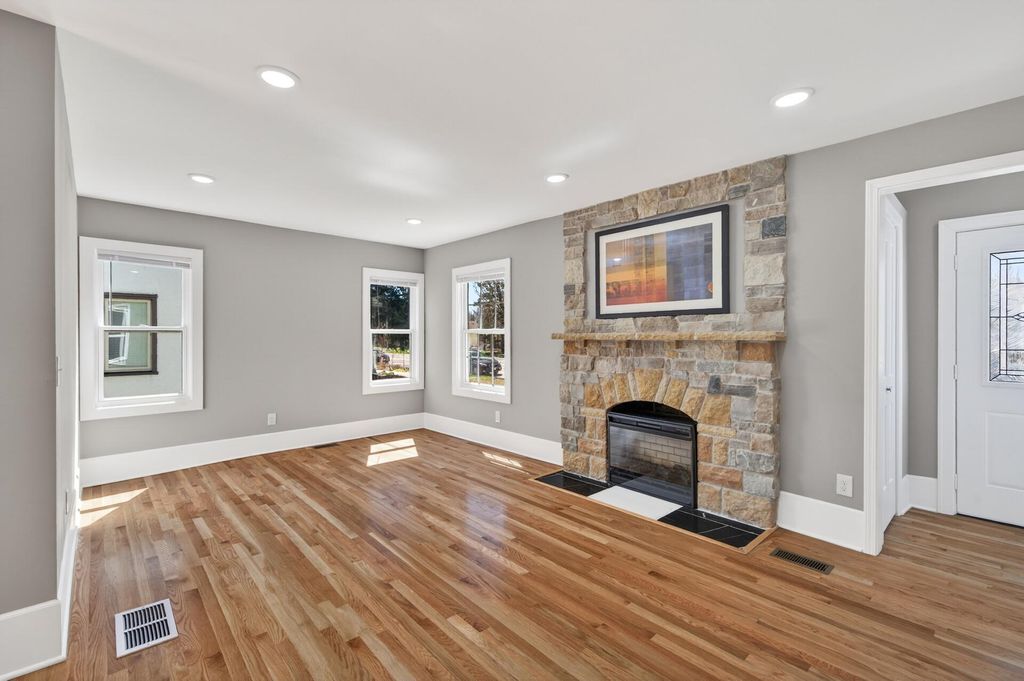 Photo of 4425 Park Avenue, Minneapolis, MN 55407 (MLS # 7051795)