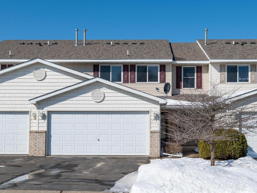 Photo of 905 Serenity Circle, Norwood Young America, MN 55397 (MLS # 7039281)