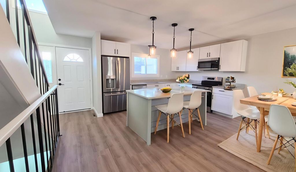 Photo of 6609 Gretchen Lane N, Oakdale, MN 55128 (MLS # 7018159)