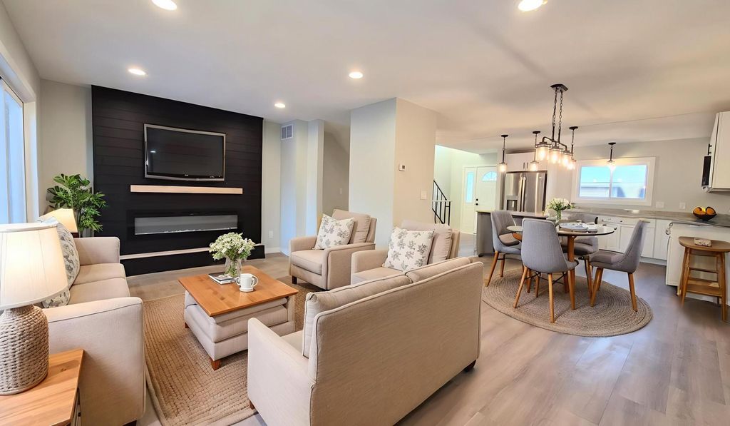 Photo of 6609 Gretchen Lane N, Oakdale, MN 55128 (MLS # 7018159)