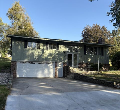 Photo of 1308 Oak Drive, Montevideo, MN 56265 (MLS # 6802086)