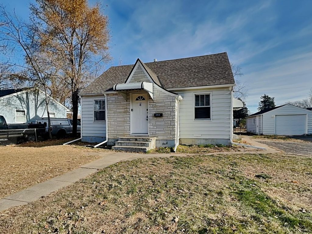Photo of 5606 Bryant Avenue N, Brooklyn Center, MN 55430 (MLS # 6821644)