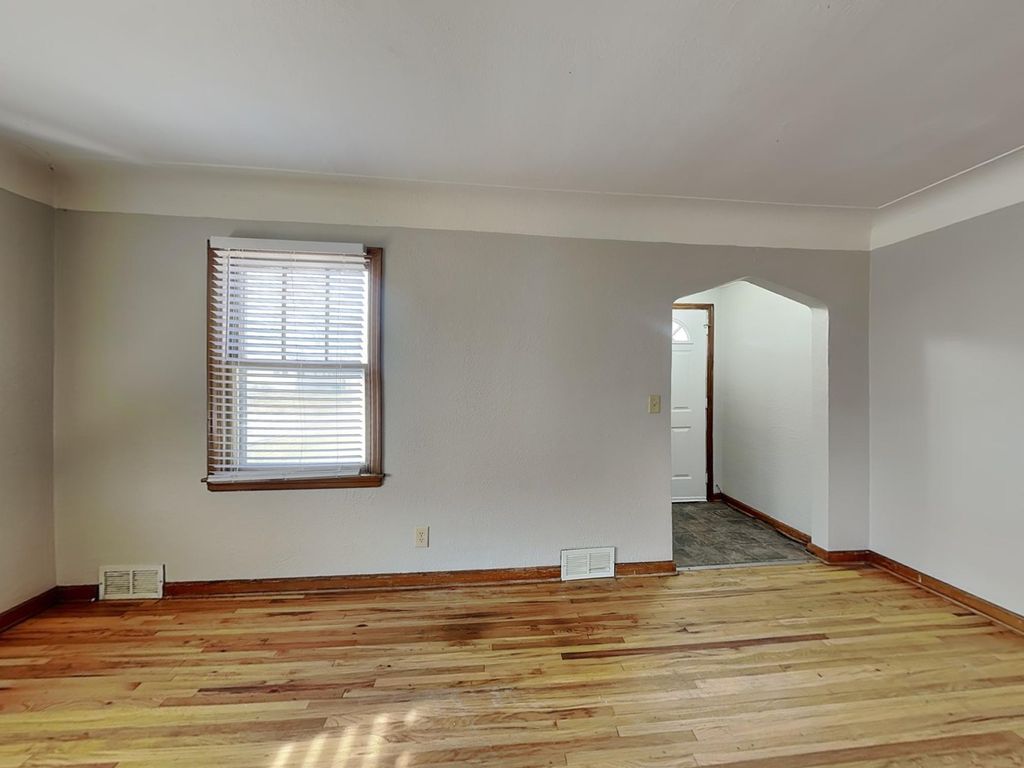 Photo of 5606 Bryant Avenue N, Brooklyn Center, MN 55430 (MLS # 6821644)