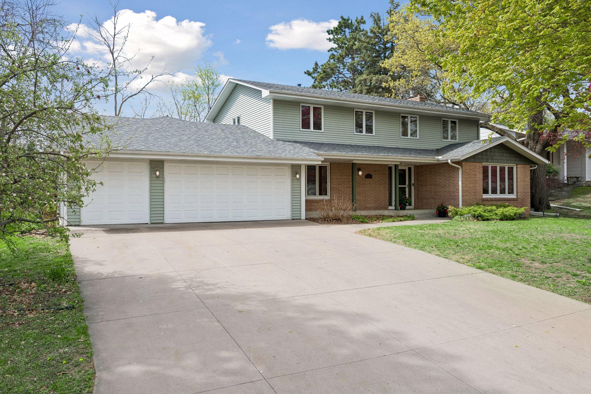 8817 Westmoreland Lane