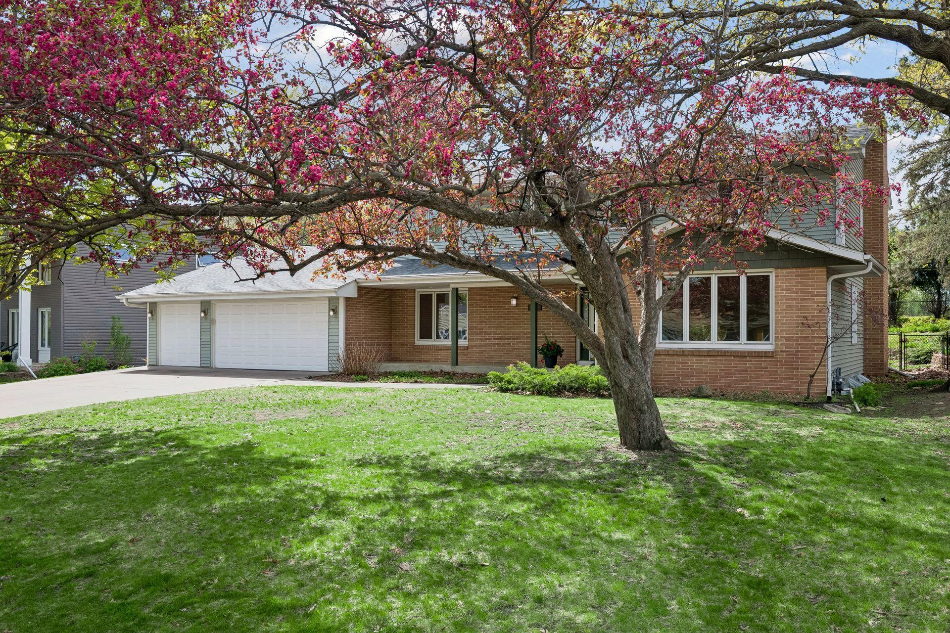 8817 Westmoreland Lane