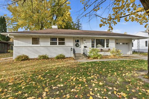 Photo of 990 Hassan Street SE, Hutchinson, MN 55350 (MLS # 6810735)