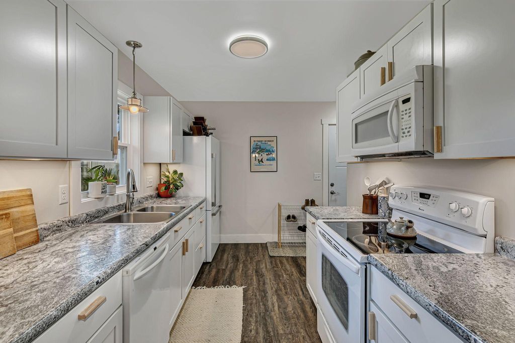 Photo of 990 Hassan Street SE, Hutchinson, MN 55350 (MLS # 6810735)