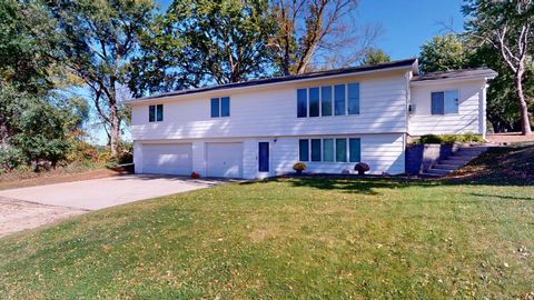 Photo of 2418 W Main Street, Albert Lea, MN 56007 (MLS # 6799704)