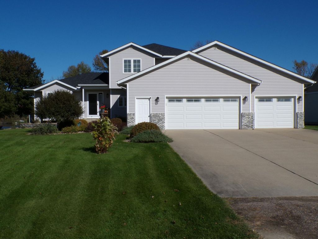 Photo of 3011 Wells Lake Drive, Faribault, MN 55021 (MLS # 7017836)