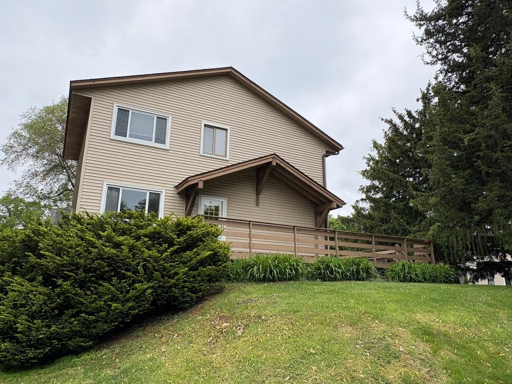 Photo of 3441 Pilgrim Lane N, Plymouth, MN 55441 (MLS # 7086142)