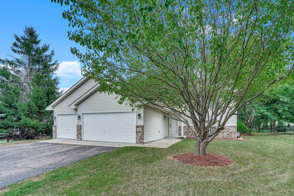 Photo of 405 5th Street NW, Saint Michael, MN 55376 (MLS # 7139688)