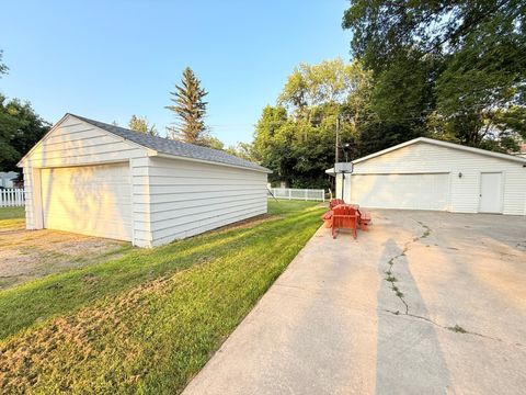 Photo of 116 N 8th Street, Montevideo, MN 56265 (MLS # 6748775)