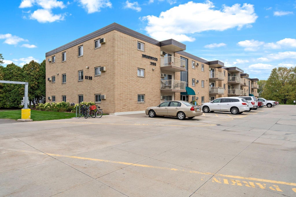 Photo of 3155 Old Highway 8 #304, Roseville, MN 55418 (MLS # 7154337)