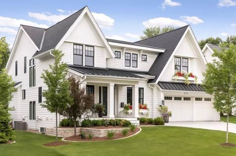 601 Fox Hill Drive Chanhassen MN 55317