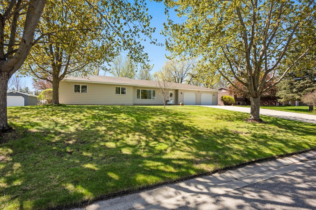 Photo of 2505 Conifer Avenue, Alexandria, MN 56308 (MLS # 7072665)