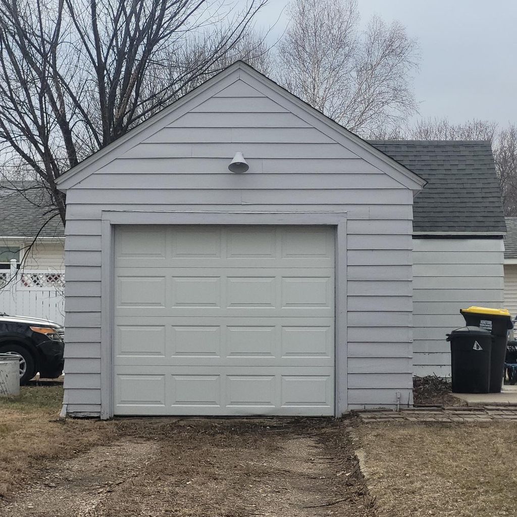 Photo of 824 Collins Avenue, Windom, MN 56101 (MLS # 7030311)