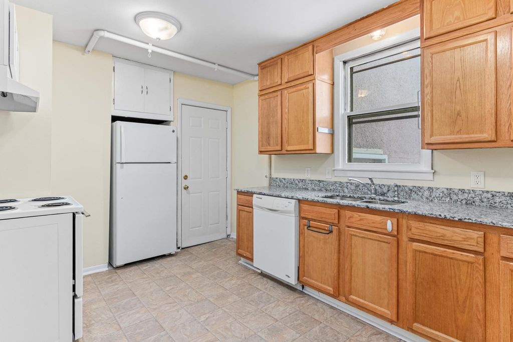 Photo of 1070 21st Avenue SE, Minneapolis, MN 55414 (MLS # 7006618)