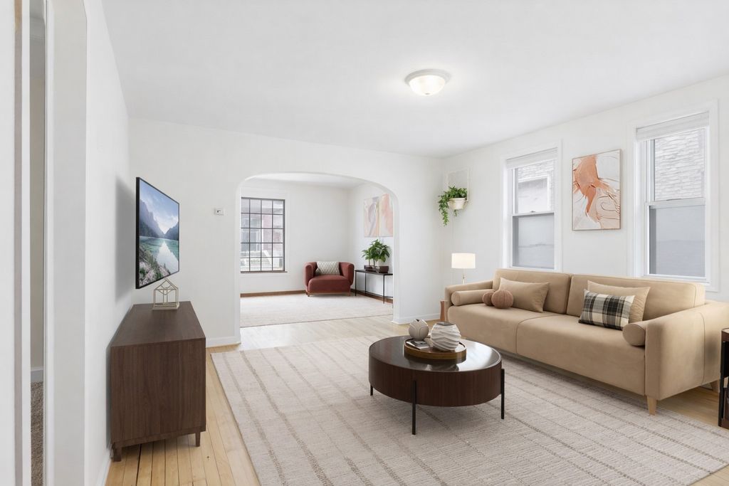 Photo of 1070 21st Avenue SE, Minneapolis, MN 55414 (MLS # 7006618)