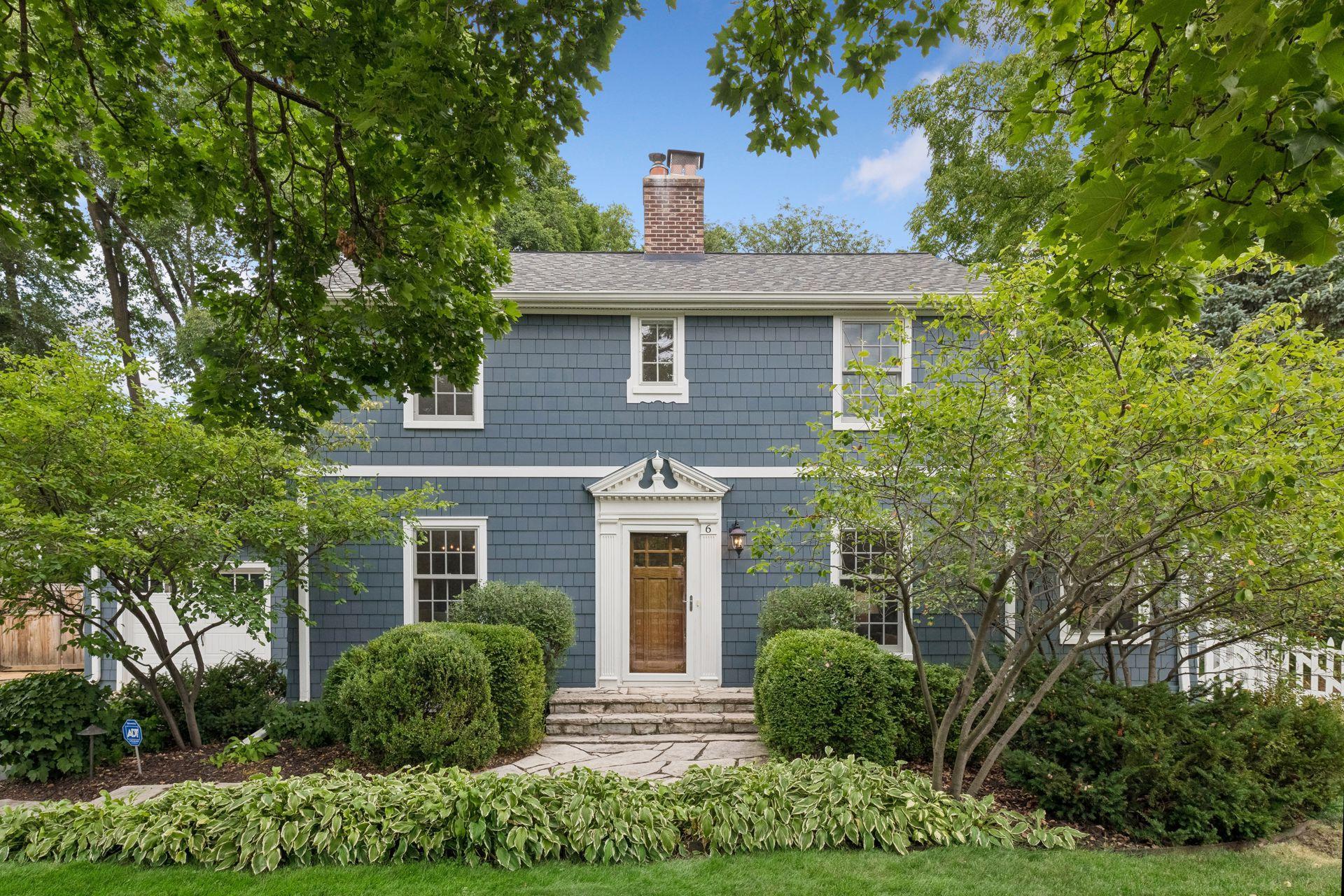 6 Edina Court