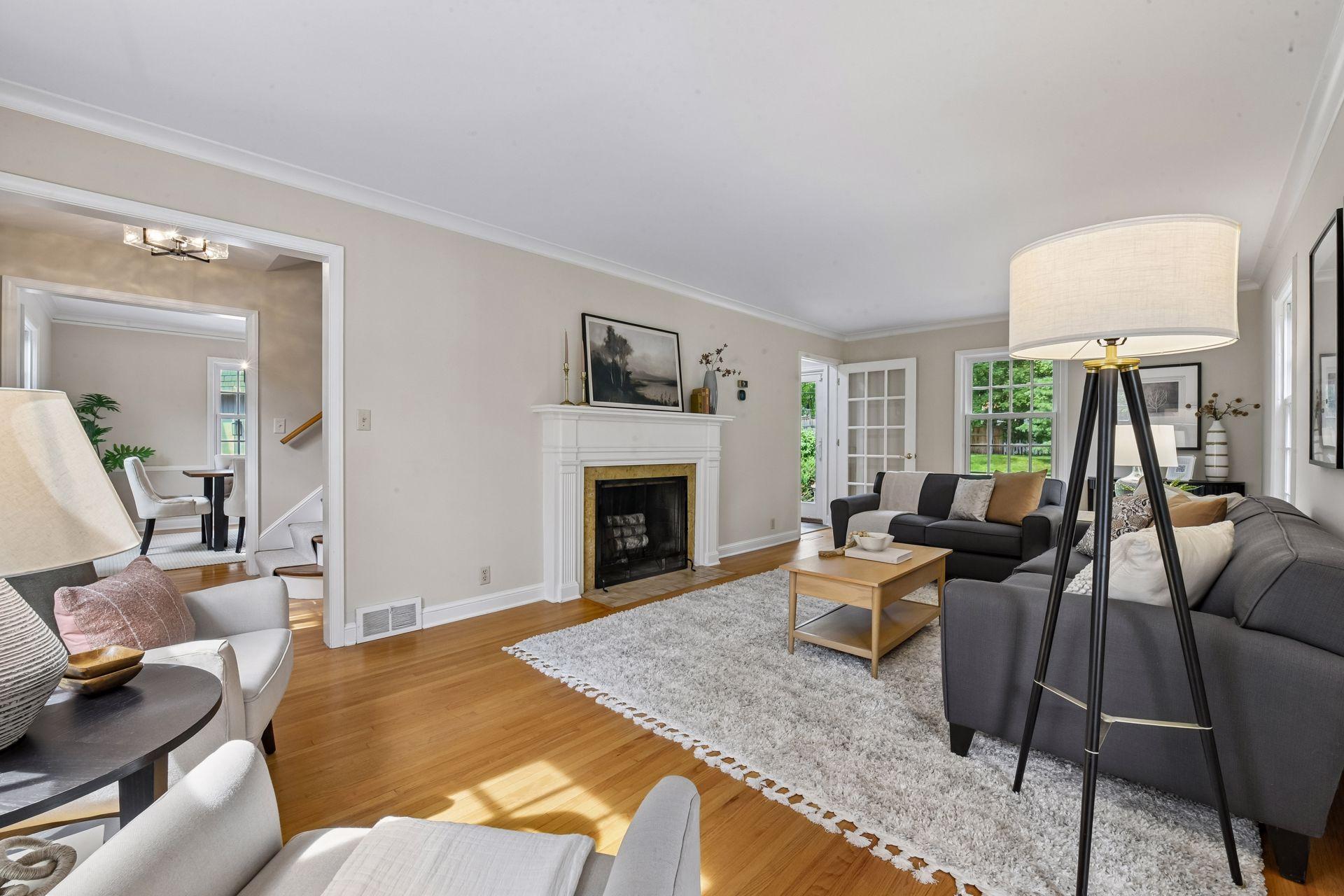 6 Edina Court