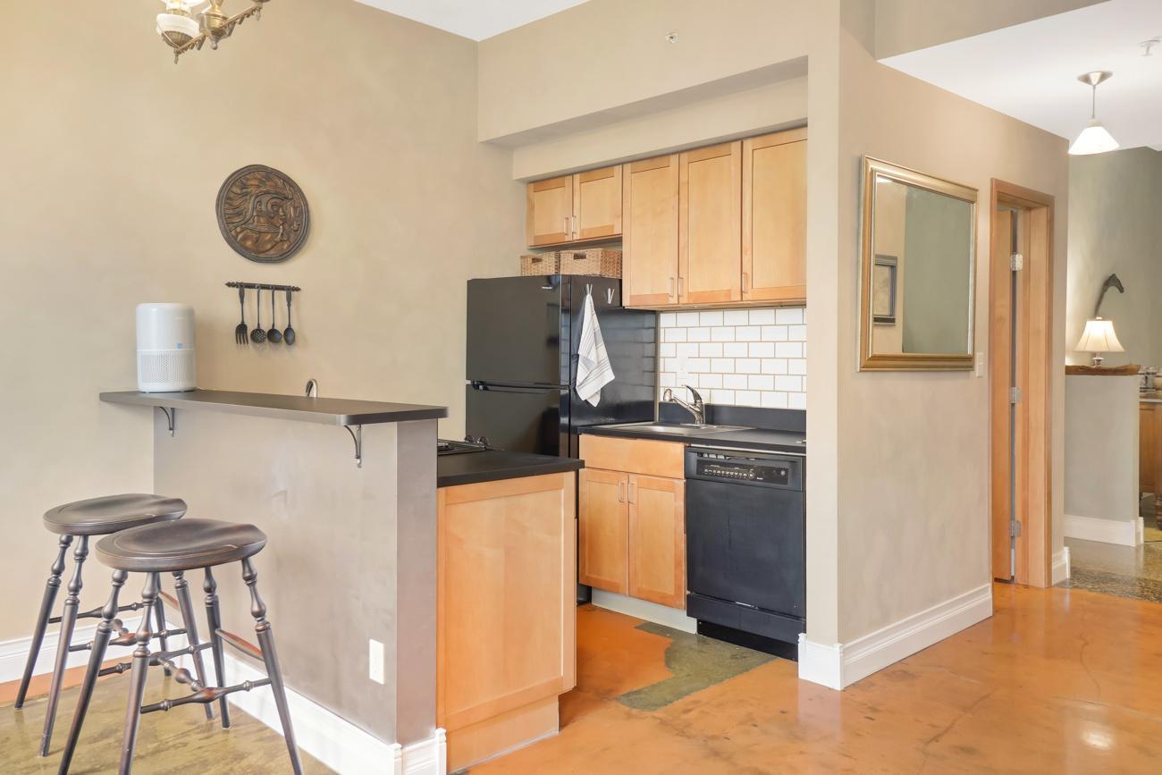 488 Wabasha Street N 606