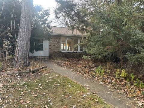 1606 Pinehurst Avenue Saint Paul MN 55116