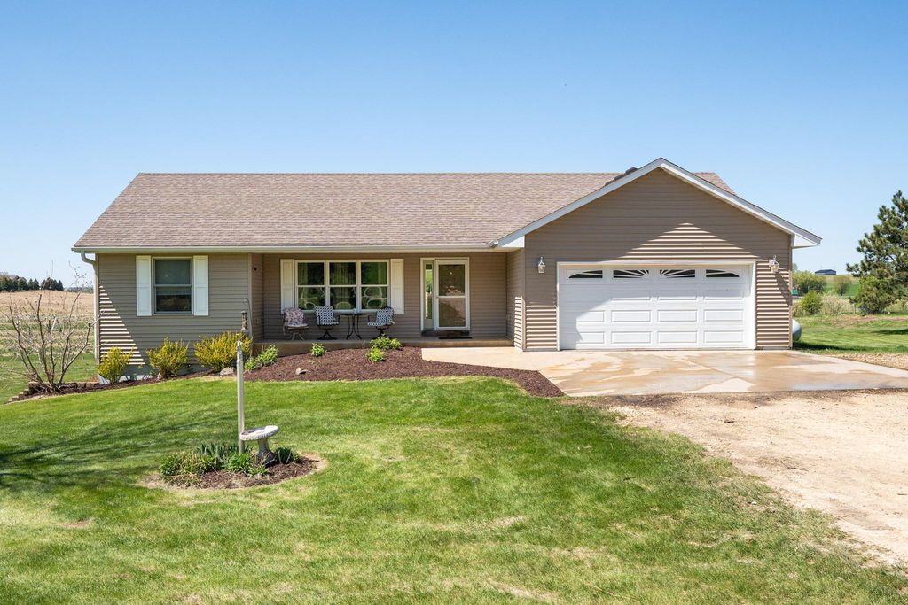 Photo of 24215 Joan Avenue, Hampton, MN 55031 (MLS # 7066812)