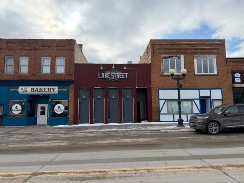 Photo of 19 W Lake Street, Chisholm, MN 55719 (MLS # 7021943)