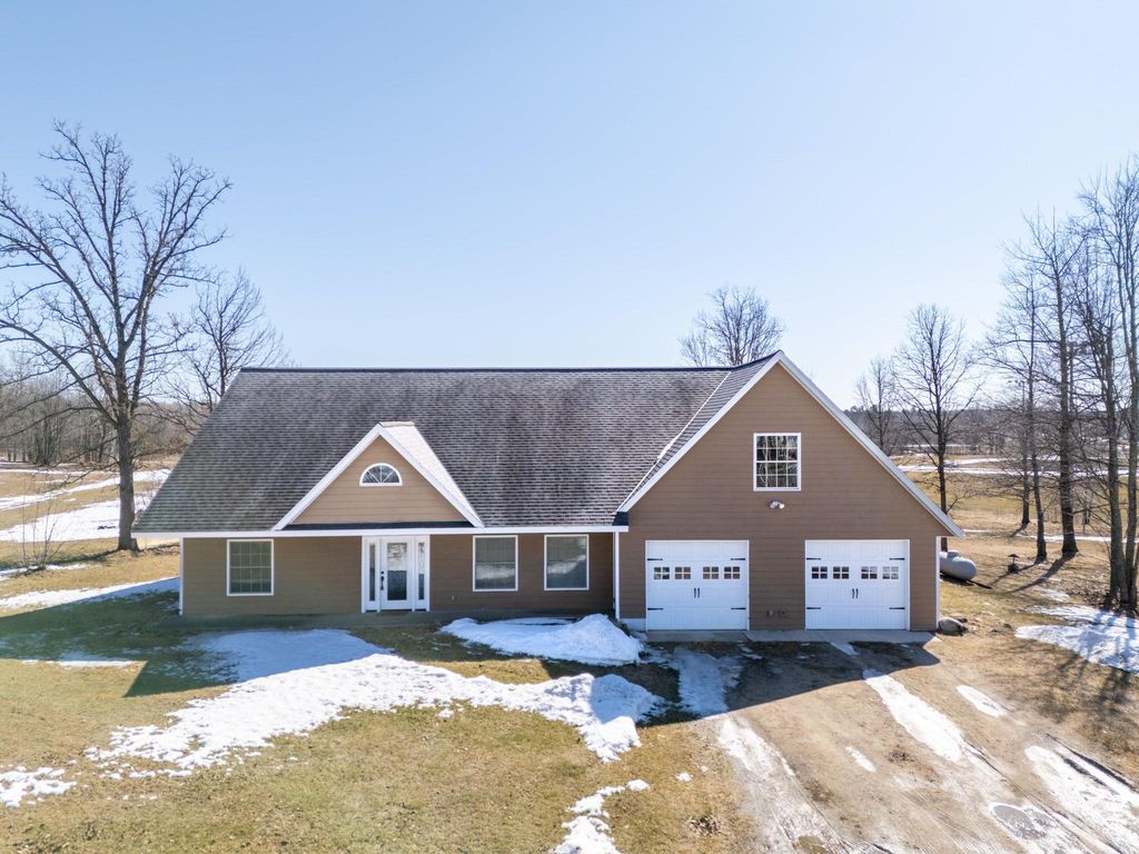 Photo of 1212 Mcguire Lane, Grand Rapids, MN 55744 (MLS # 7034976)