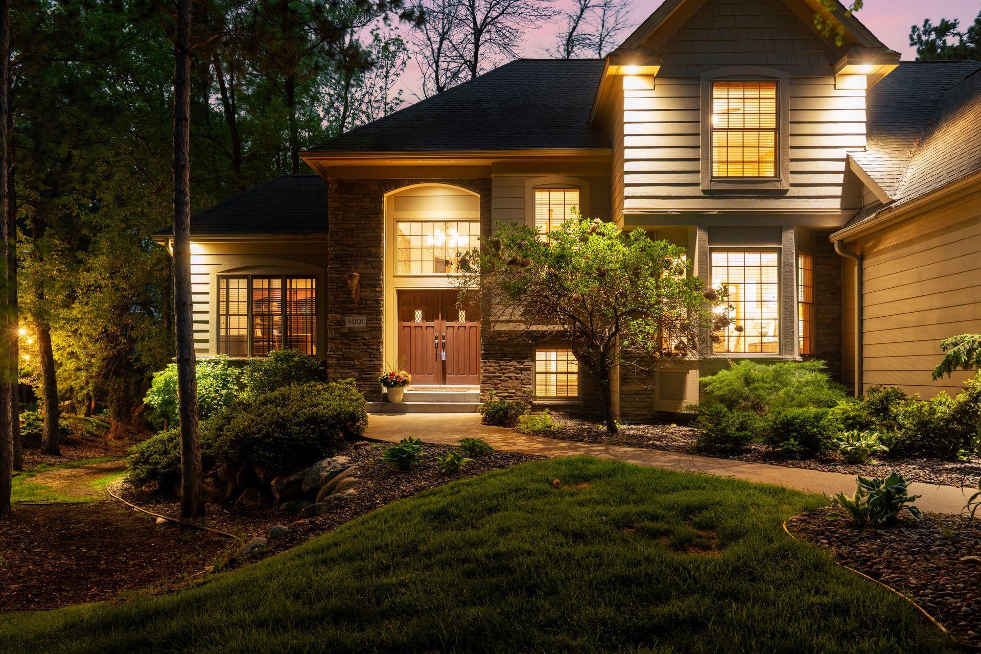 9001 Springwood Drive