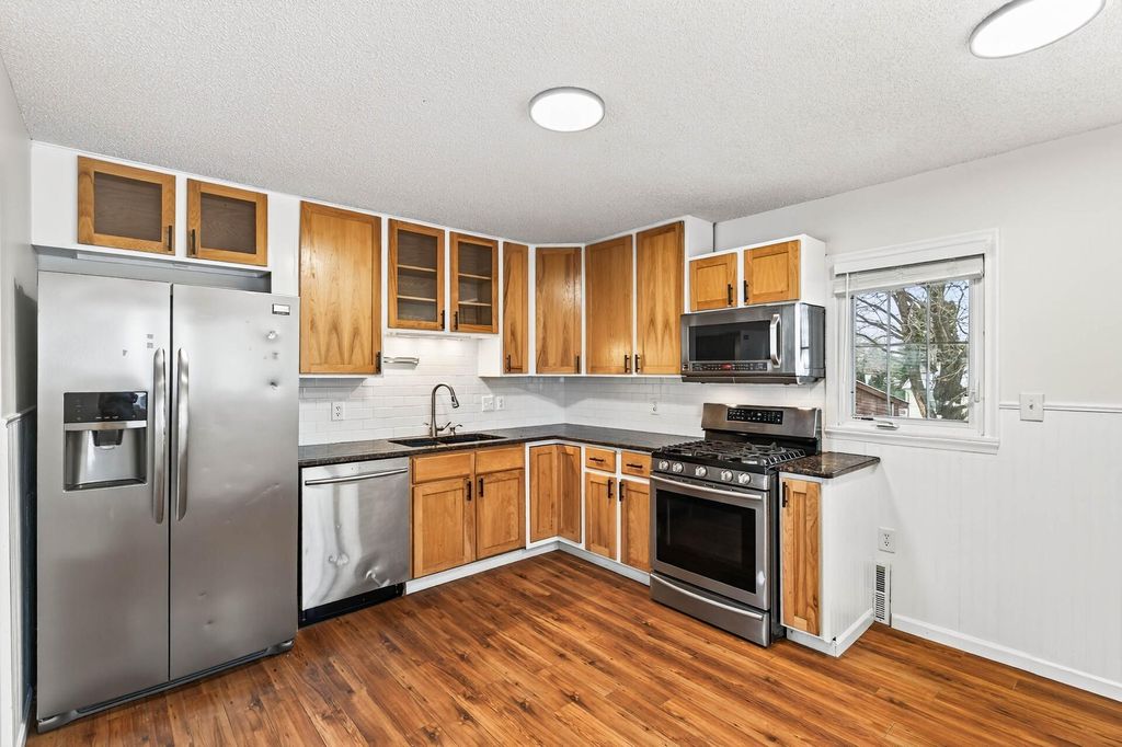 Photo of 22 Mcclelland Street N, Maplewood, MN 55119 (MLS # 6822478)