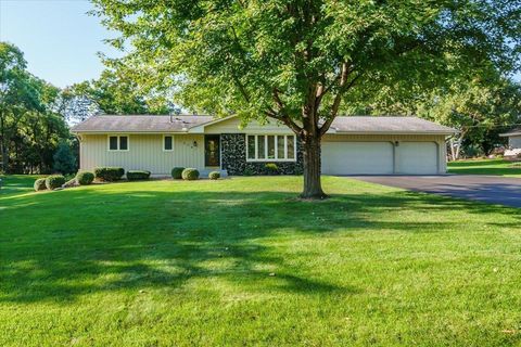 12791 Gerard Drive Eden Prairie MN 55346
