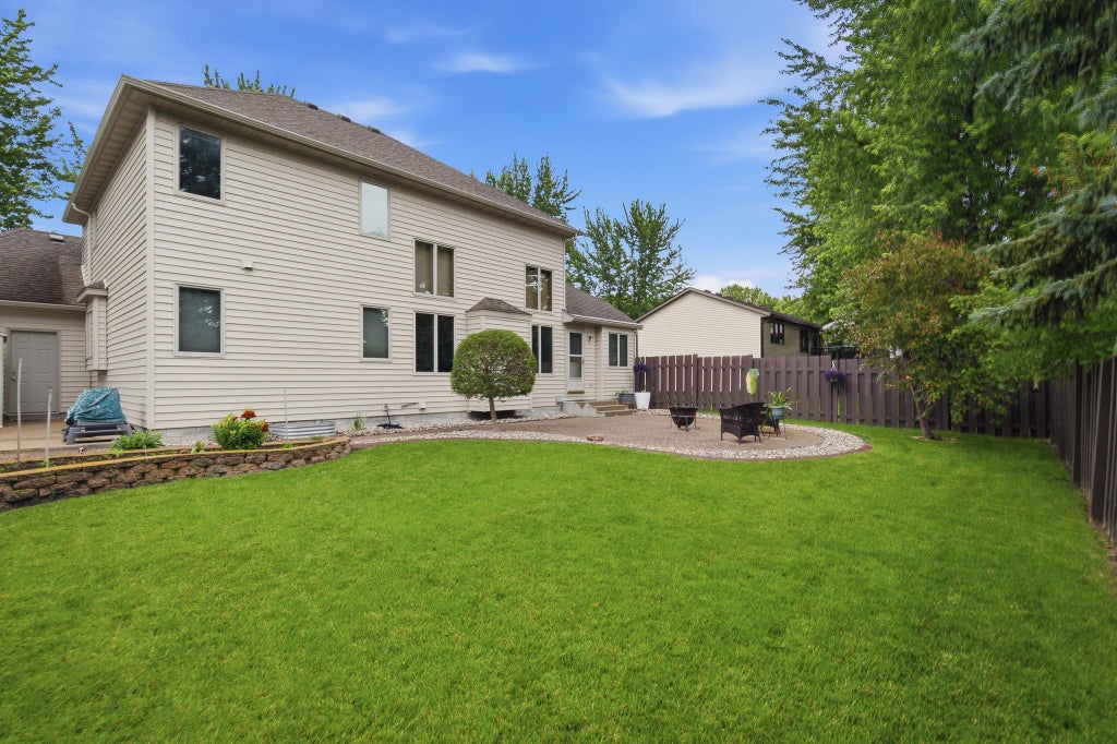 Photo of 1576 La Mar Drive, Mankato, MN 56003 (MLS # 7096521)