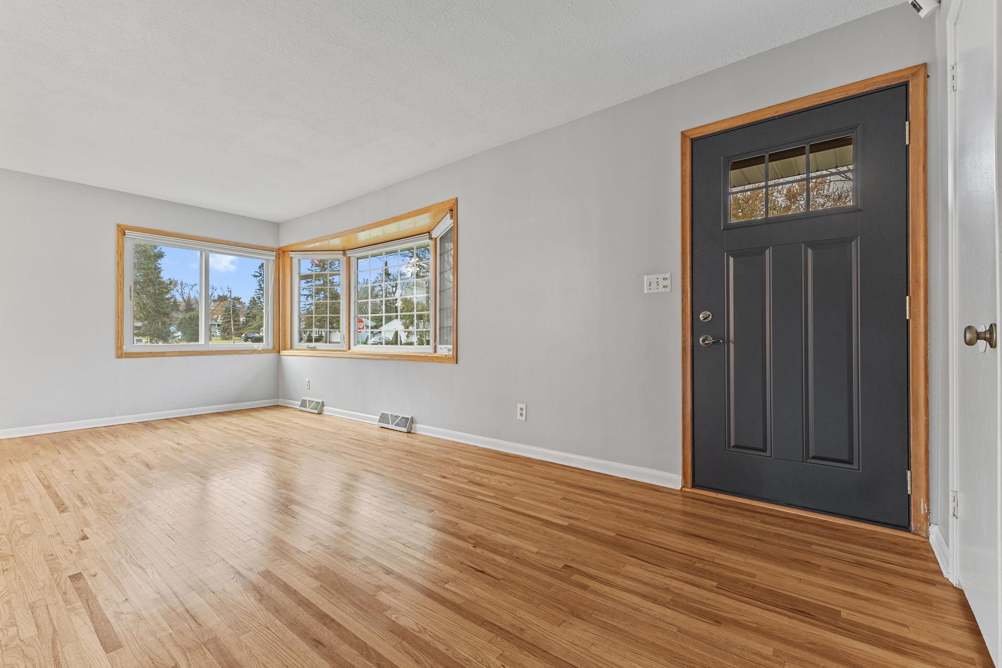 4004 Mcknight Road N