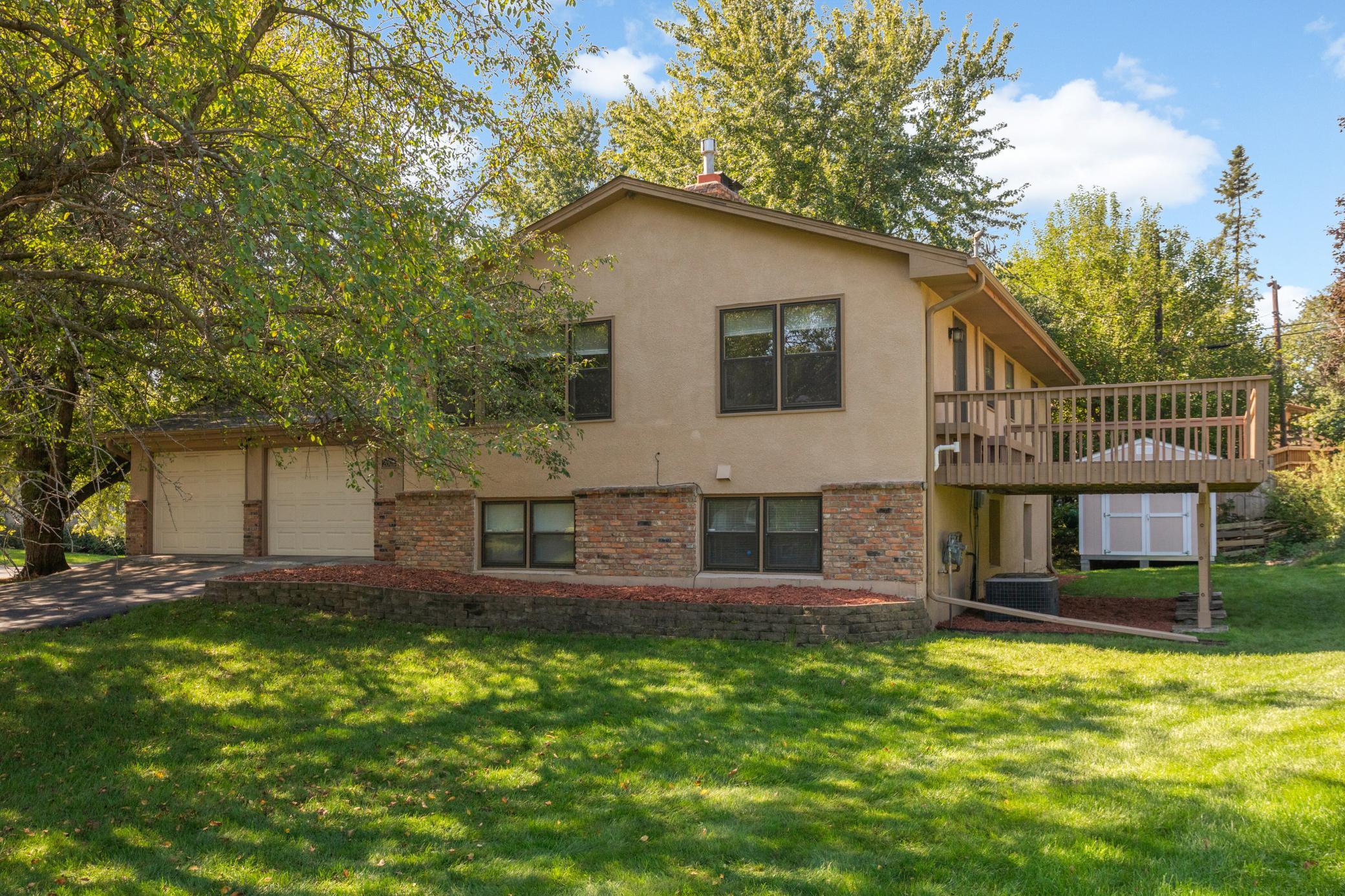 2001 Toledo Avenue N