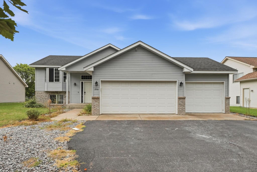 Photo of 2910 Crescent Ridge Trail, Saint Cloud, MN 56301 (MLS # 7134721)